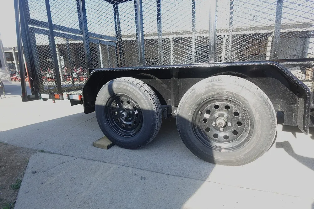 6.4×16 Straight Deck Utility Trailer 6ft Mesh Sides with Metal Roof (2) 3,500lb Axles — view 4