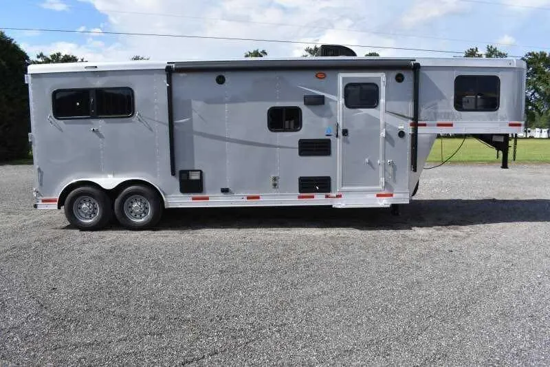 2020 Lakota Colt 8209SO 2 Horse Trailer with 9′ Short Wall — view 3