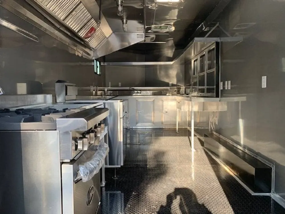 8.5 x 20′ Cobalt Blue Concession Trailer — view 7