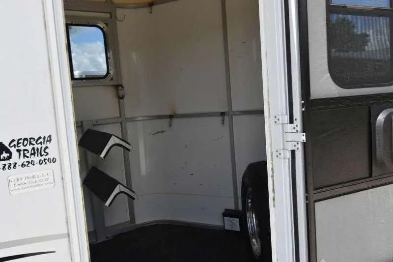 2002 Kiefer Built 2 Horse Bumper Pull — view 6