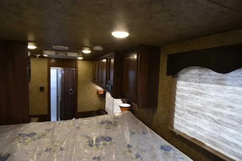 2018 Lakota Charger LQ Stock Trailer with 9′ Short Wall — view 10