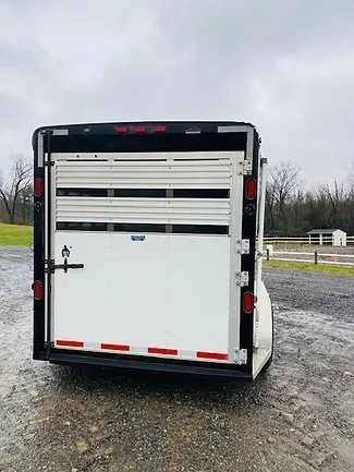 Used 2006 Adam 3 horse stock combo — view 6