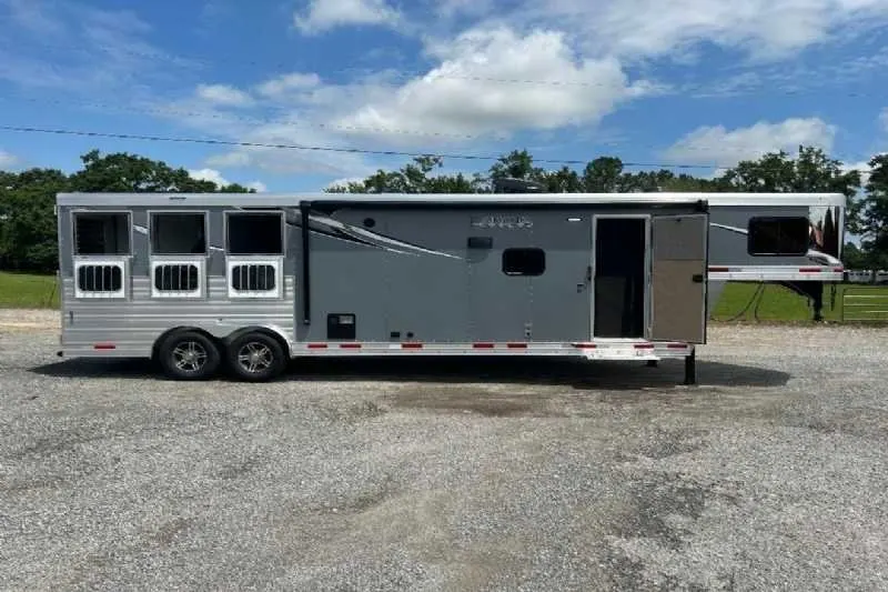 New 2024 Lakota 8313RKBGLQ Charger 3 Horse Trailer with 13′ Short Wall — view 2