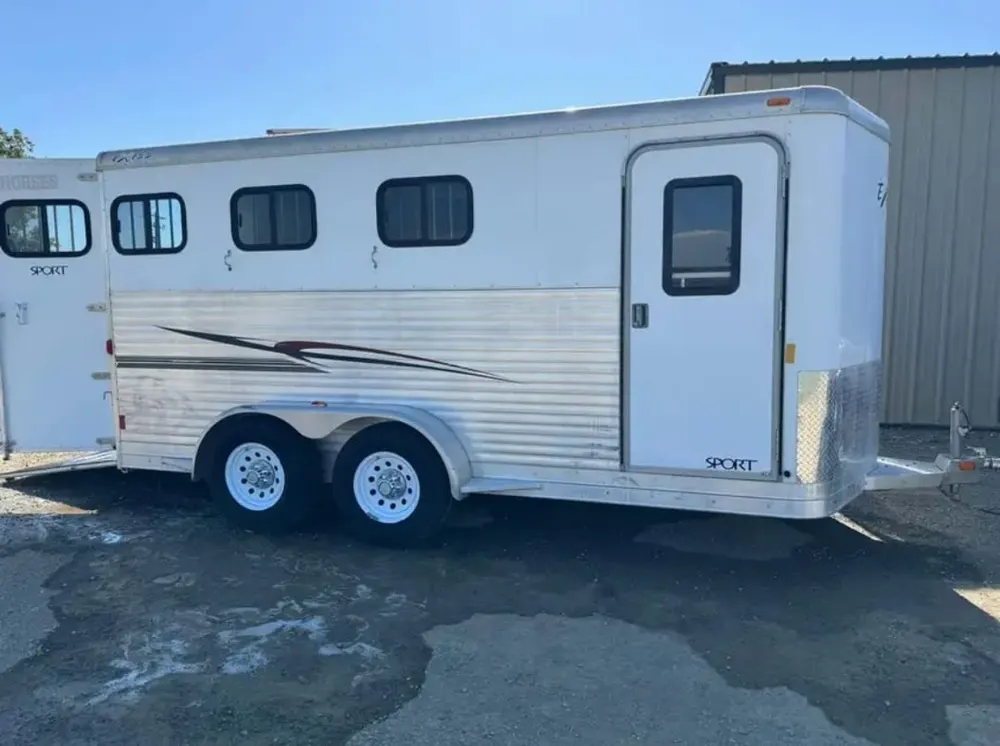 2008 Exiss Sport ES 30B 3 horse slant horse trailer — view 7