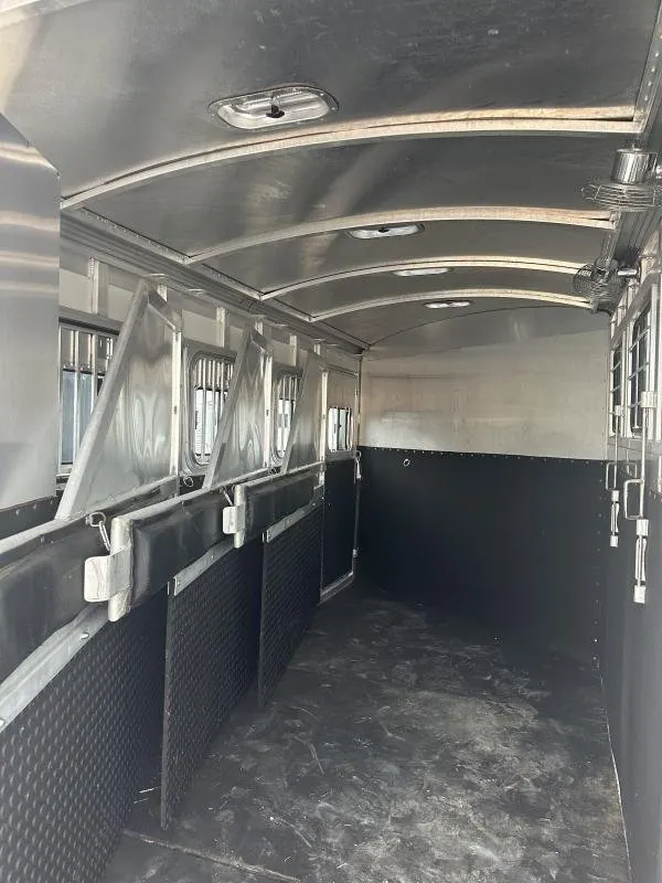 2004 Cherokee Trailers 4H GN Horse Trailer — view 10