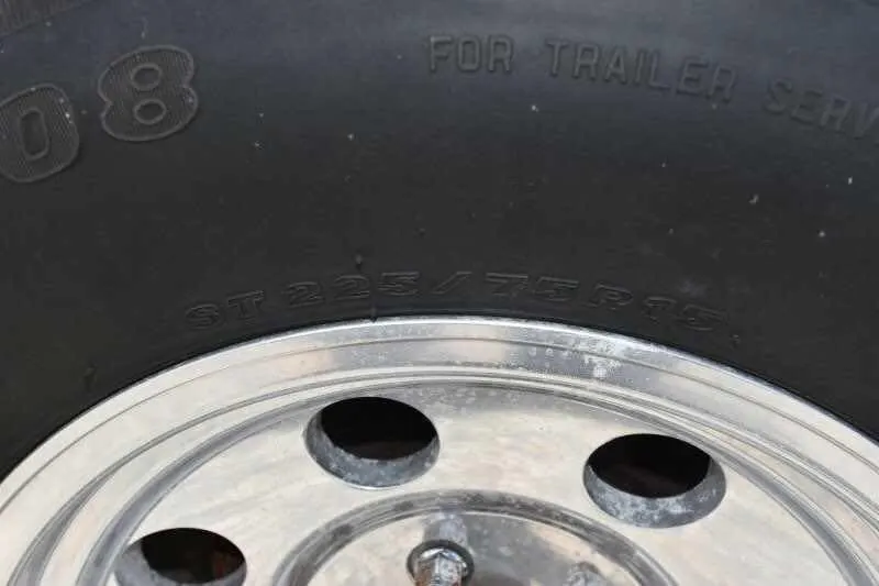 2002 Kiefer Built 2 Horse Bumper Pull — view 8