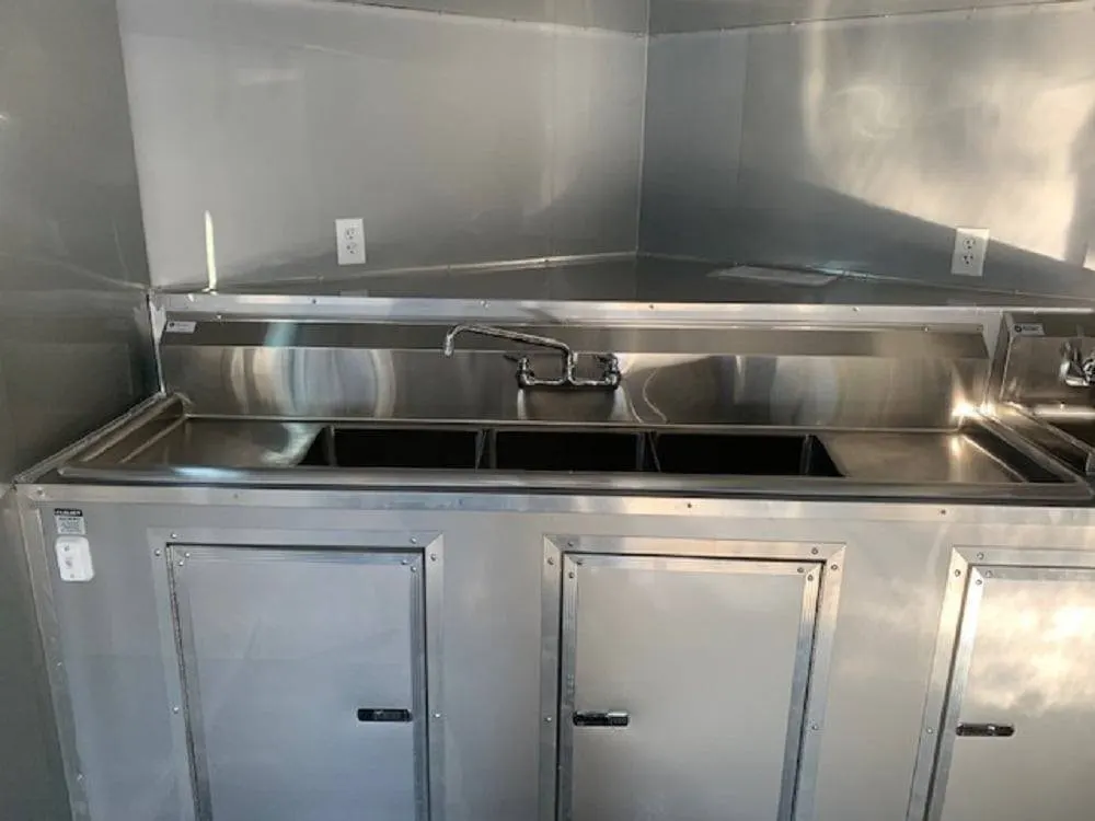 8.5 x 20′ Cobalt Blue Concession Trailer — view 2