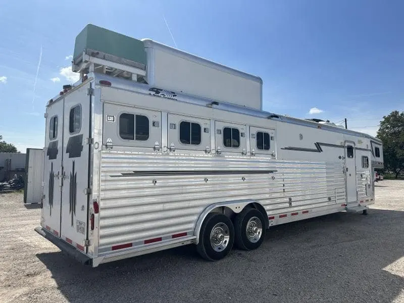 2007 4 Star 4 Horse 14′ Outlaw LQ Slide Out — view 5