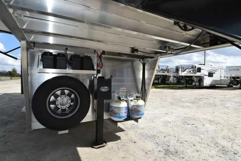 2018 Lakota Charger LQ Stock Trailer with 9′ Short Wall — view 7