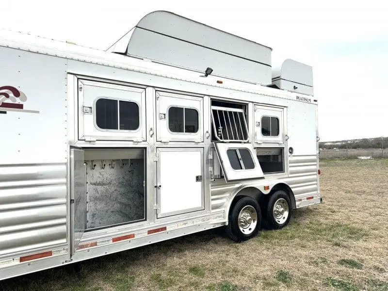 2011 Platinum Coach 4 Horse 15 SW Rear Load Horse Trailer — view 4