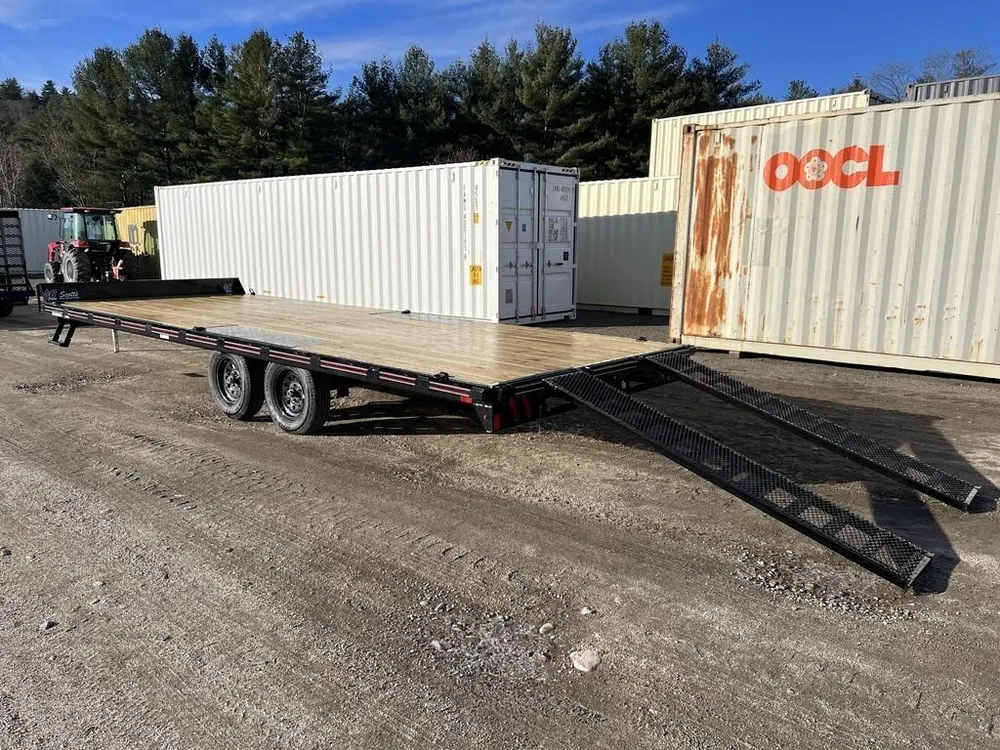 2024 Diamond C 8.5×22 7K Deckover Trailer w/Slide-In Ramps — view 8