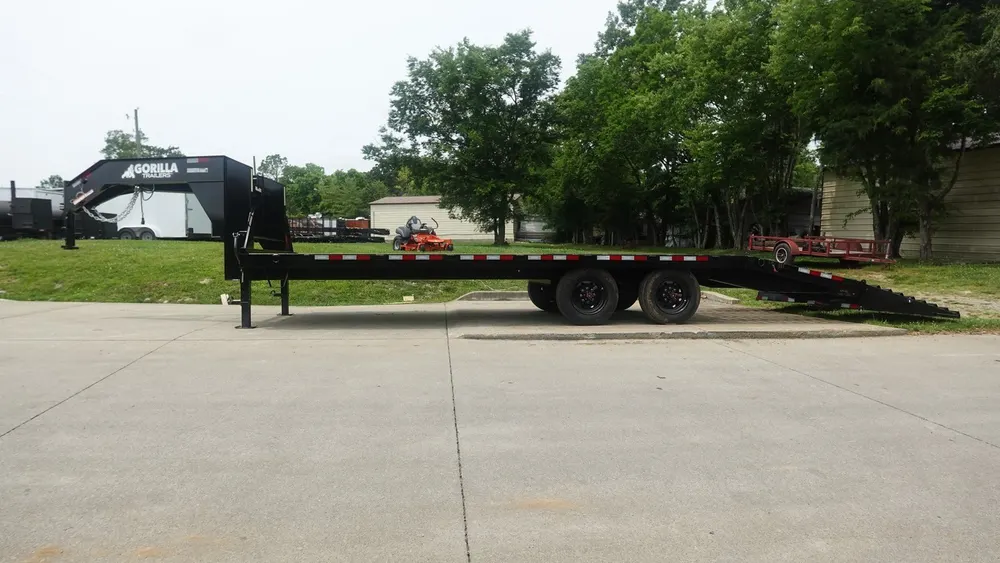 8.5×30 IBeam Gooseneck Deckover Trailer (2) 7K Axles King Kong Ramps 14K GVWR — view 4