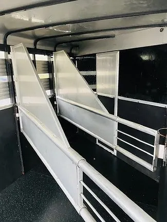 Used 2006 Adam 3 horse stock combo — view 5