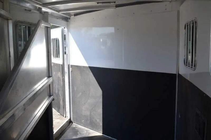 Used 2013 Exiss 6300 3 Horse Gooseneck — view 12