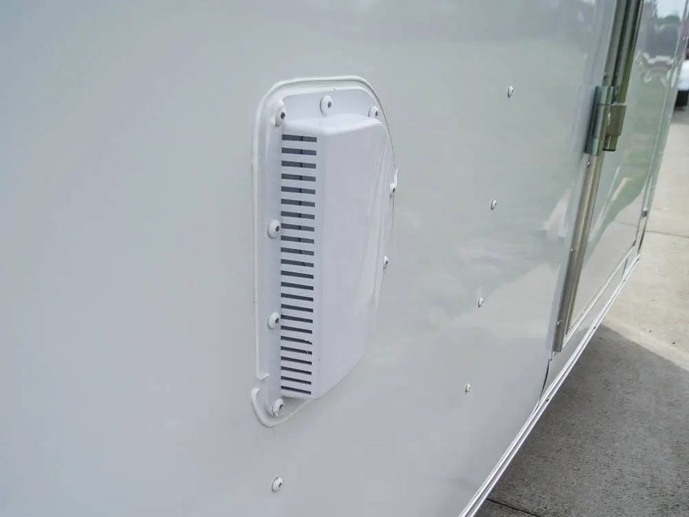 7×18 Hybrid Enclosed Trailer with Side Door (2) 5,200lb Axles Storage — view 9
