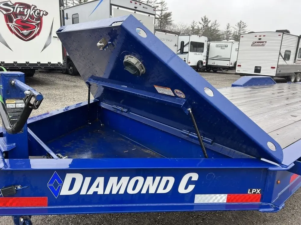 2022 Diamond C 7×24 20K Low Profile Equipment Trailer w/Max Ramps — view 9