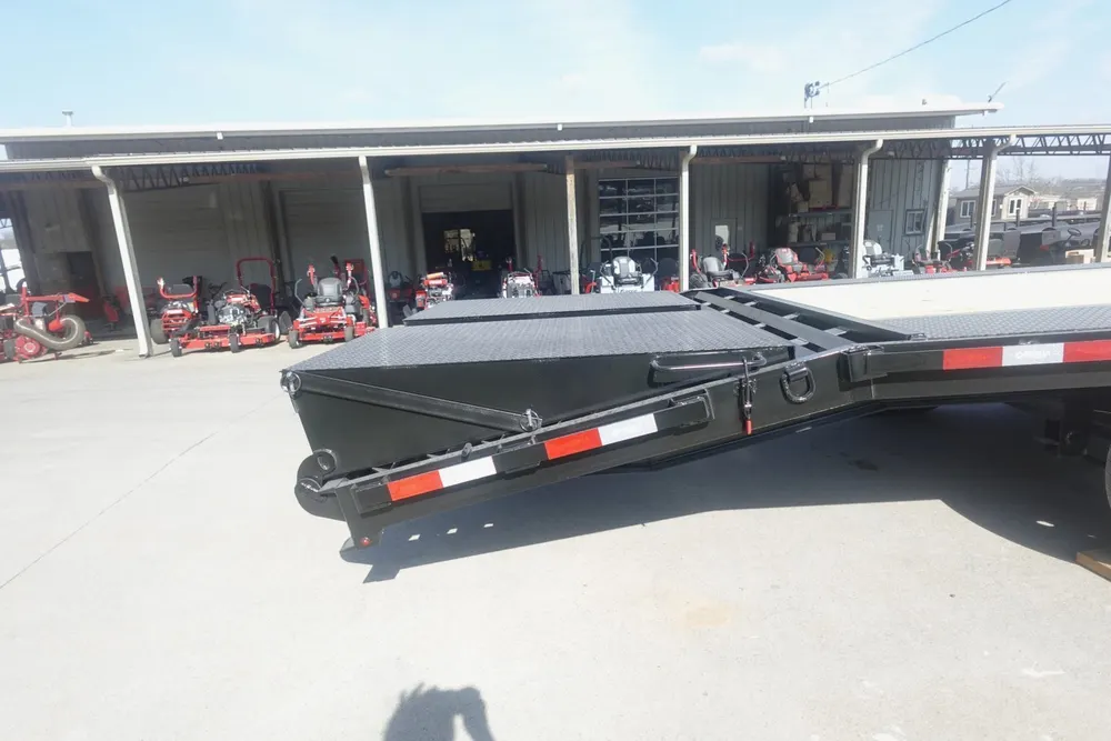 8.5×30 Gooseneck Deckover Dovetail Trailer (2) 10K Axles King Kong Ramps 20K GVWR — view 9