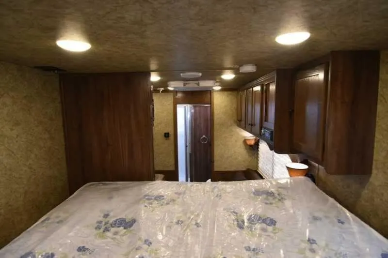 2018 Lakota Charger LQ Stock Trailer with 9′ Short Wall — view 8