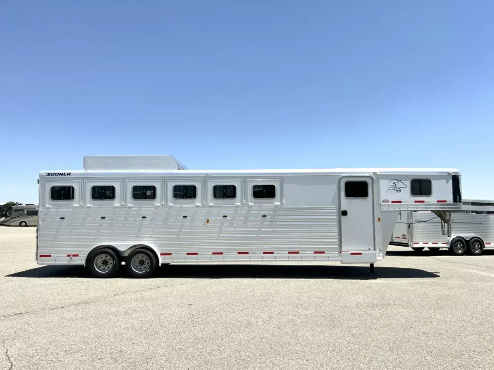 2015 Sooner 6 Horse Gooseneck — view 7