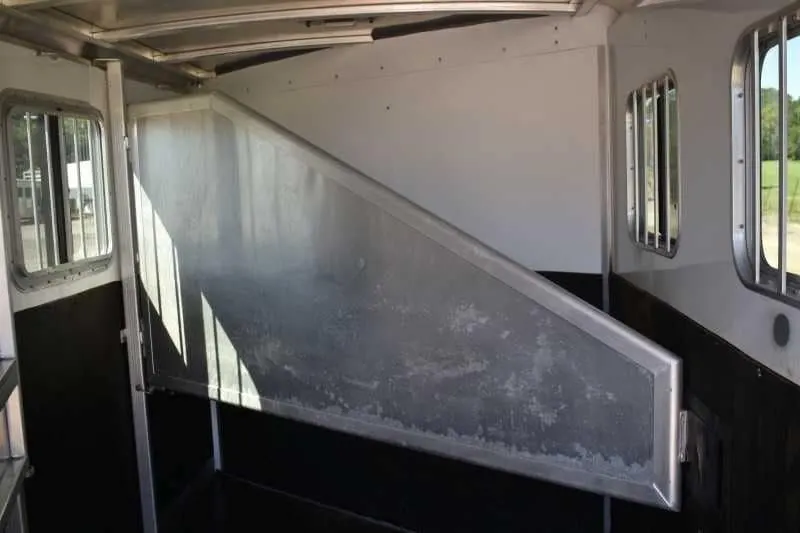 Used 2013 Exiss 6300 3 Horse Gooseneck — view 11