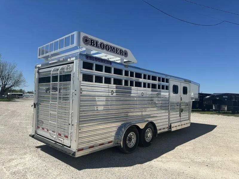 2020 Bloomer 4 Horse Stock Combo Trainer Tack Horse Trailer — view 9