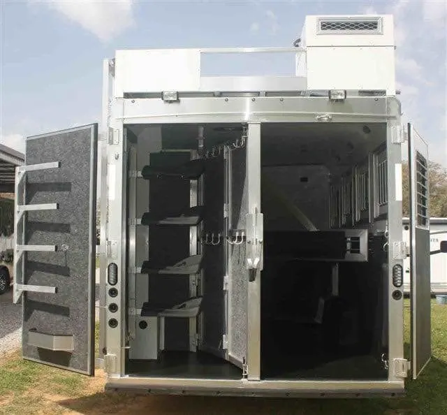 2019 Lakota Charger 4 Horse LQ with 15′ Short Wall — view 6
