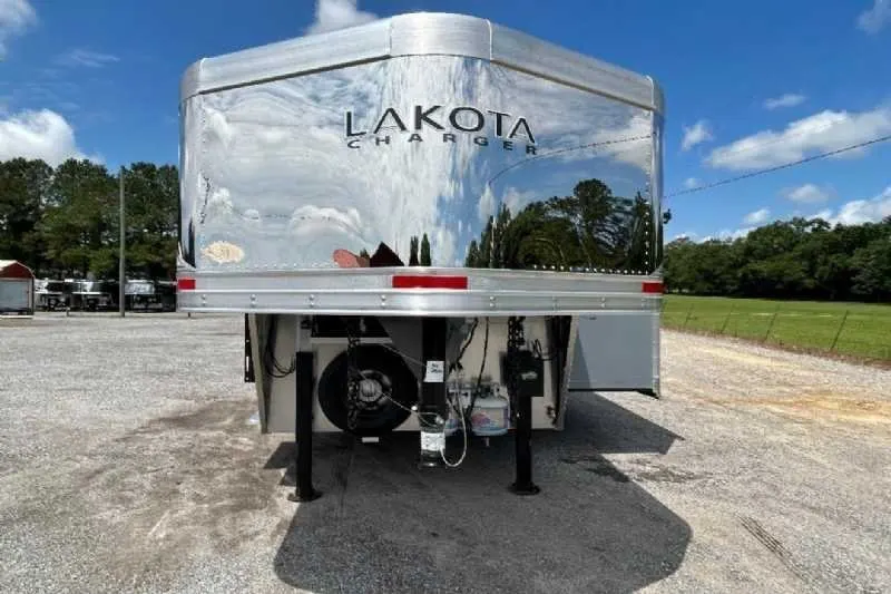 New 2024 Lakota 8313RKBGLQ Charger 3 Horse Trailer with 13′ Short Wall — view 7