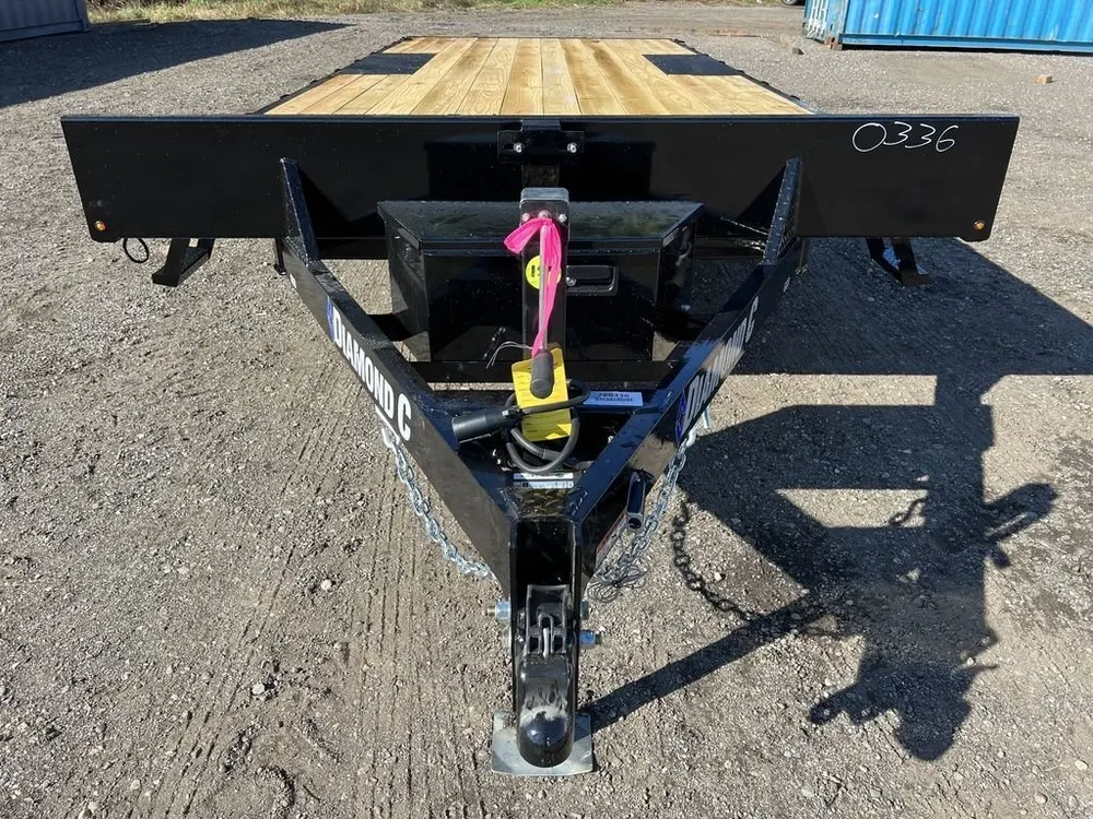 2024 Diamond C 8.5×20 7K Deckover Trailer w/Slide-In Ramps — view 10