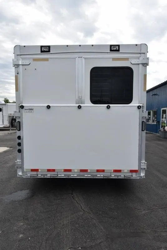 2018 Lakota Bighorn 3 Horse Living Quarters — view 4
