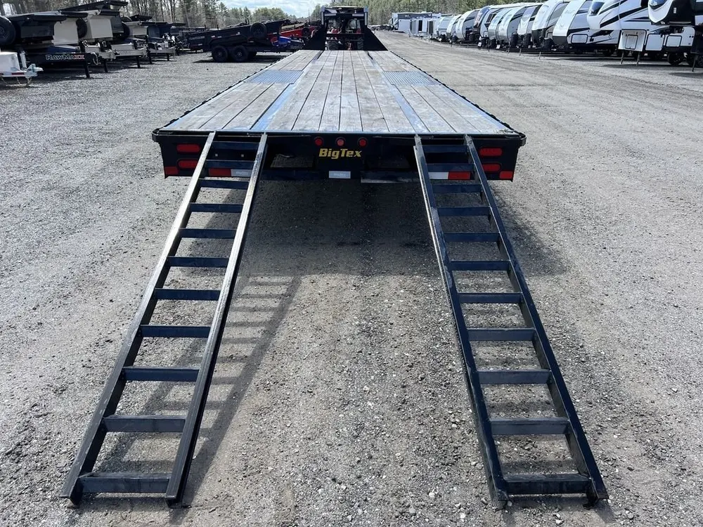 2023 Big Tex Trailers 8.5×40 25K HD Gooseneck Equipment w/Slide-Out Ramps — view 8