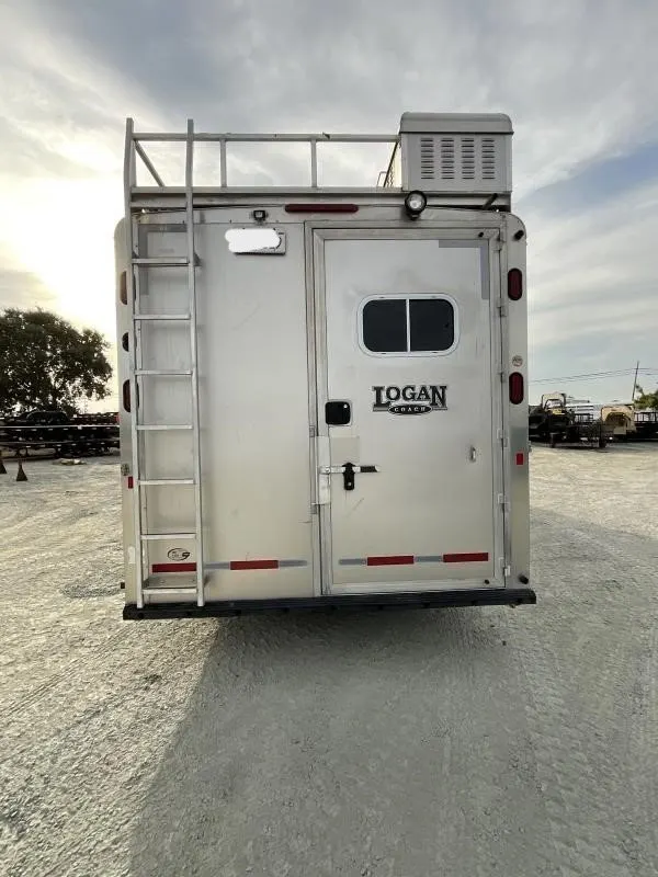 2014 Logan Coach RAZ4GNHDLQ 40′ 4 horse Razor GN Horse Trailer**WITH WALK IN CLOSET** — view 7