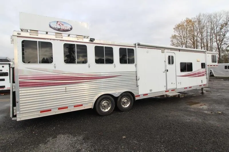 2008 Lakota 8415 w/Slide out 4 Horse Trailer — view 4