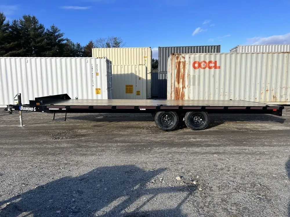 2024 Diamond C 8.5×22 7K Deckover Trailer w/Slide-In Ramps — view 3
